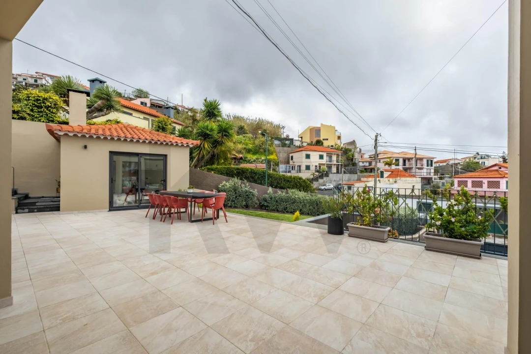 Moradia T3 para Venda em São Roque Foto 35