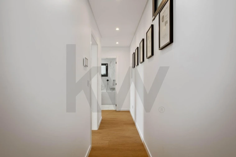 Moradia T3 para Venda em São Roque Foto 26