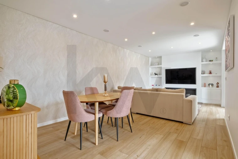 Moradia T3 para Venda em São Roque Foto 14