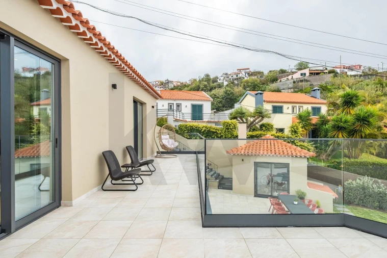 Moradia T3 para Venda em São Roque Foto 33