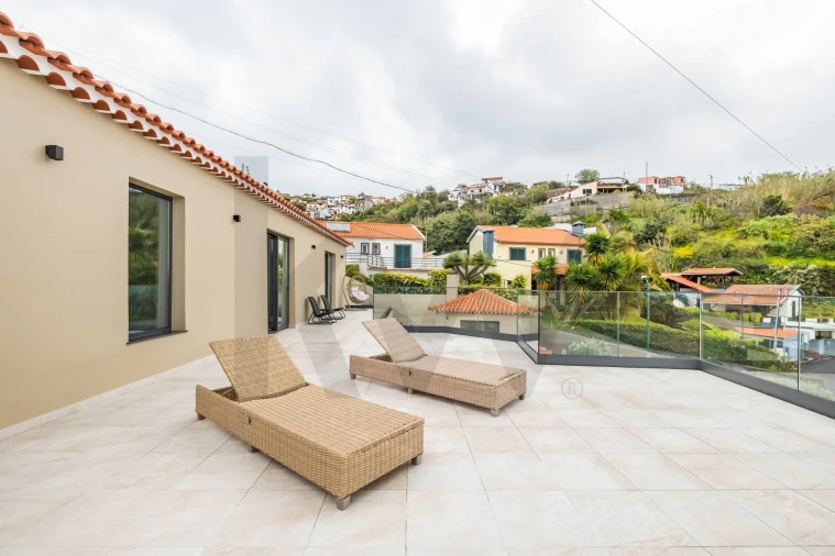 Moradia T3 para Venda em São Roque Foto 32