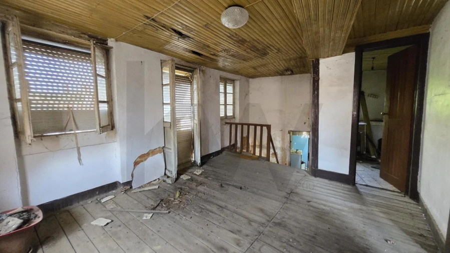 Moradia T4 para Venda em Peso e Vales do Rio Foto 10