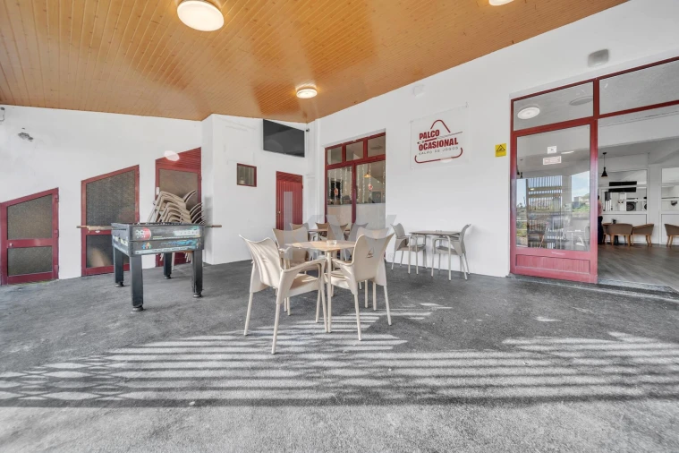 Negócio para Venda em Caniço Foto 2