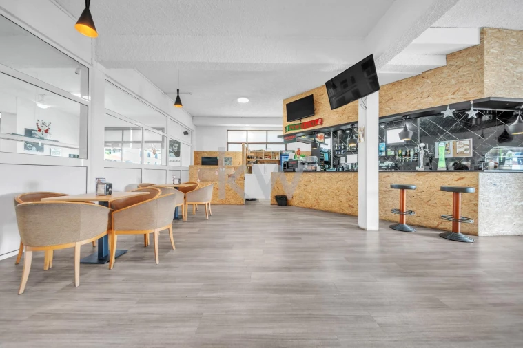 Negócio para Venda em Caniço Foto 3