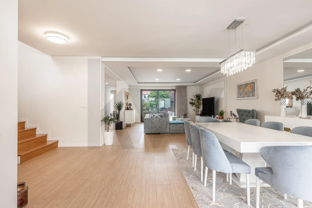 Moradia T3 para Venda em São Roque Foto 3