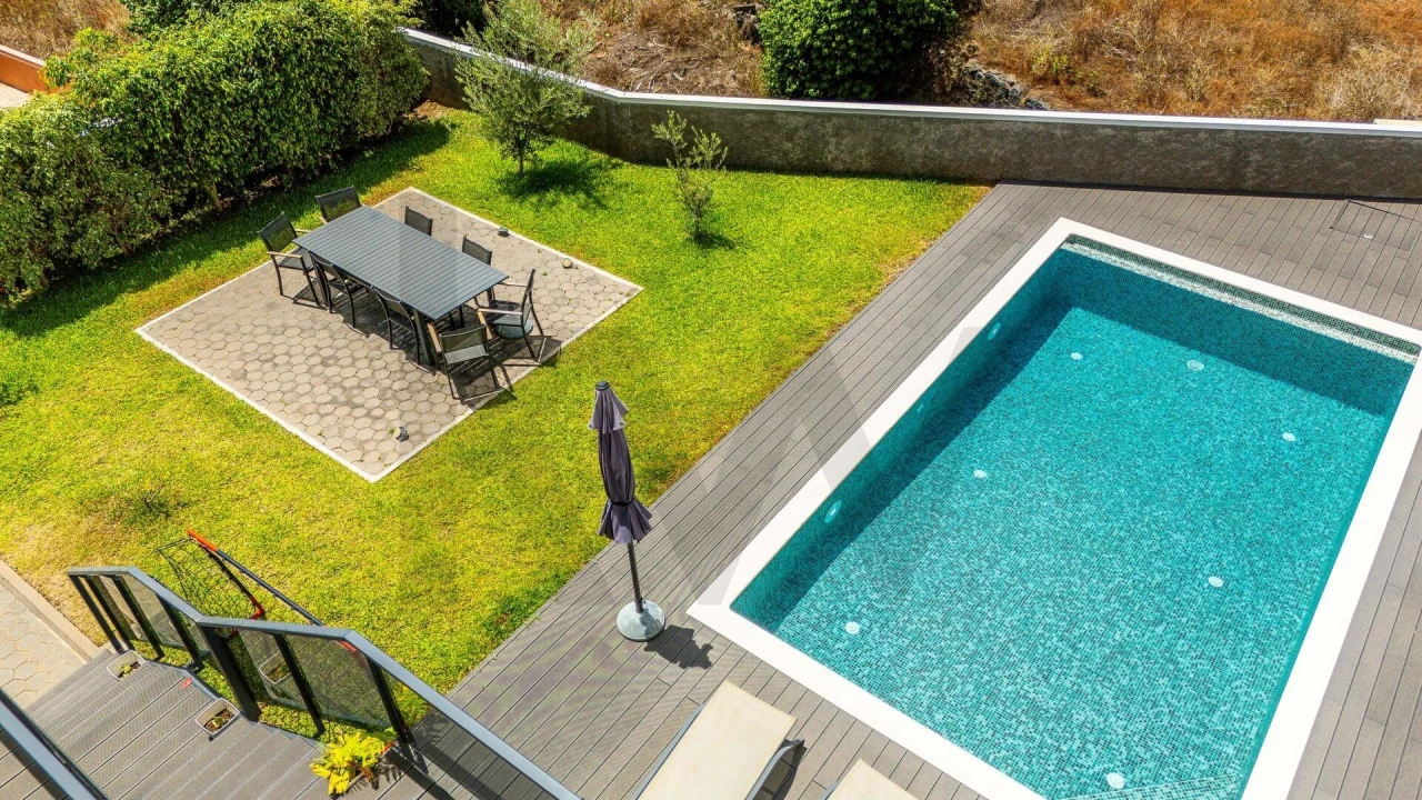 Moradia T3 para Venda em São Roque Foto 77