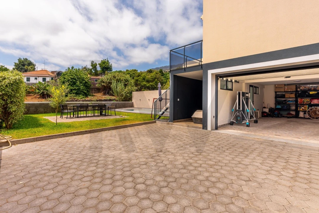 Moradia T3 para Venda em São Roque Foto 30