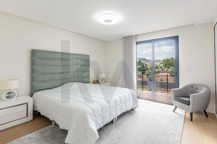 Moradia T3 para Venda em São Roque Foto 5