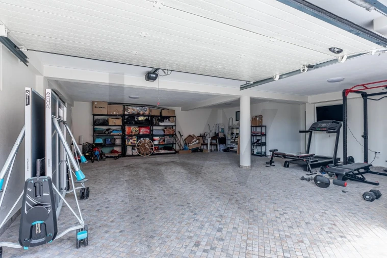 Moradia T3 para Venda em São Roque Foto 32