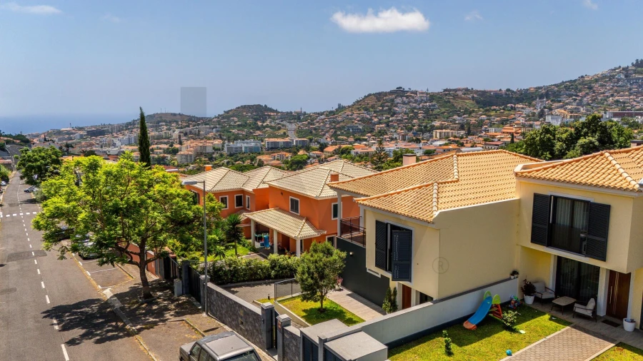 Moradia T3 para Venda em São Roque Foto 72