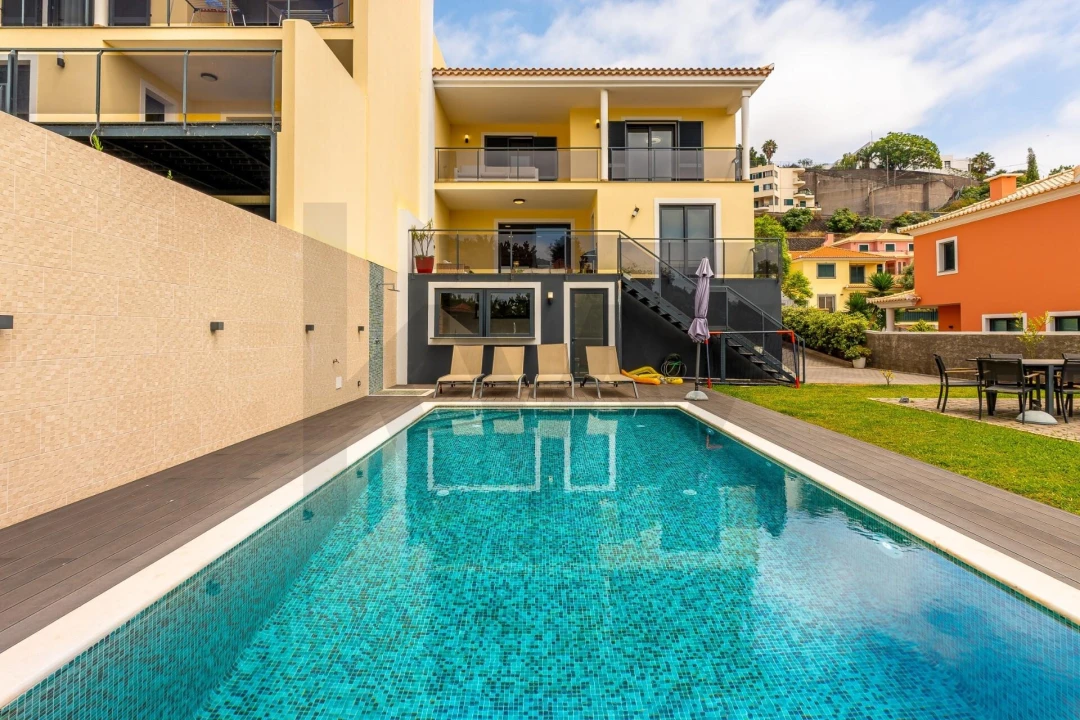 Moradia T3 para Venda em São Roque Foto 1