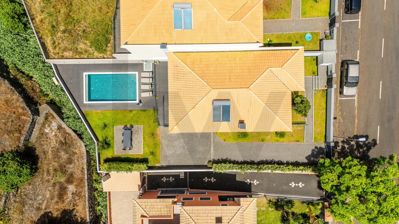 Moradia T3 para Venda em São Roque Foto 71