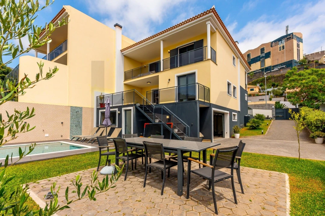 Moradia T3 para Venda em São Roque Foto 35