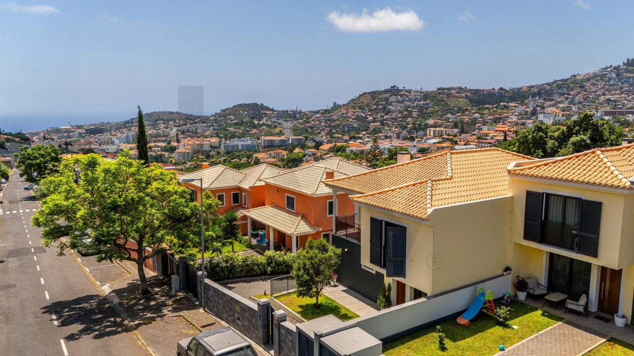 Moradia T3 para Venda em São Roque Foto 72