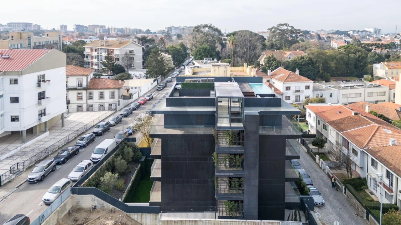 Apartamento T4 para Venda em Lordelo do Ouro e Massarelos Foto 1