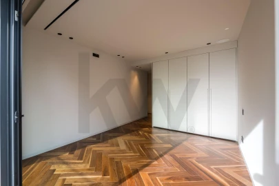 Apartamento T4 para Venda em Lordelo do Ouro e Massarelos