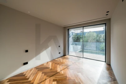 Apartamento T4 para Venda em Lordelo do Ouro e Massarelos