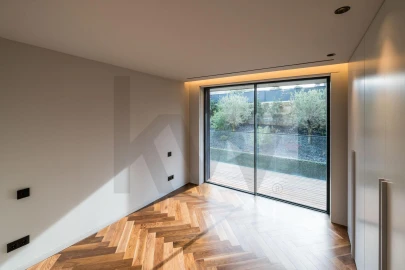 Apartamento T4 para Venda em Lordelo do Ouro e Massarelos