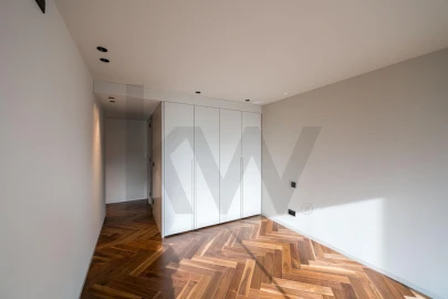 Apartamento T4 para Venda em Lordelo do Ouro e Massarelos