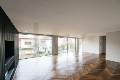 Apartamento T4 para Venda em Lordelo do Ouro e Massarelos