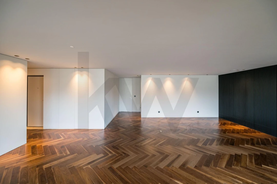 Apartamento T4 para Venda em Lordelo do Ouro e Massarelos Foto 35