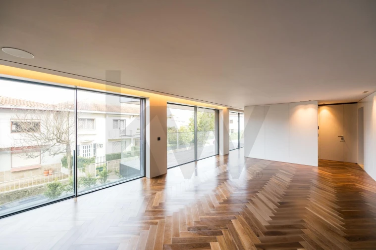 Apartamento T4 para Venda em Lordelo do Ouro e Massarelos Foto 39