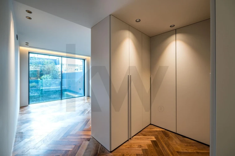Apartamento T4 para Venda em Lordelo do Ouro e Massarelos Foto 28
