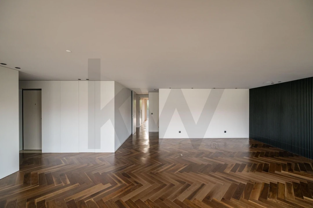 Apartamento T4 para Venda em Lordelo do Ouro e Massarelos Foto 7