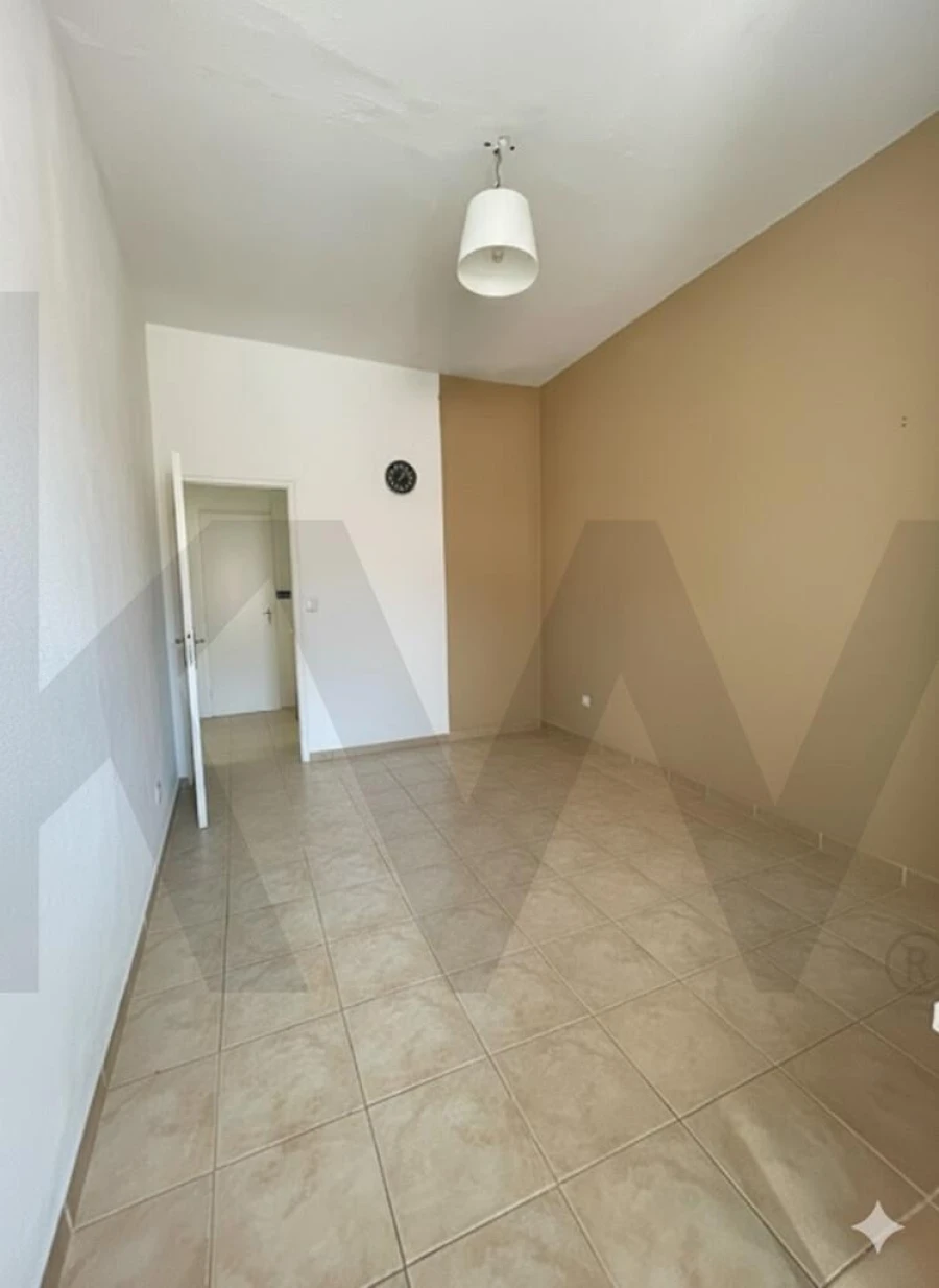 Prédio para Venda em Sacavém e Prior Velho Foto 11