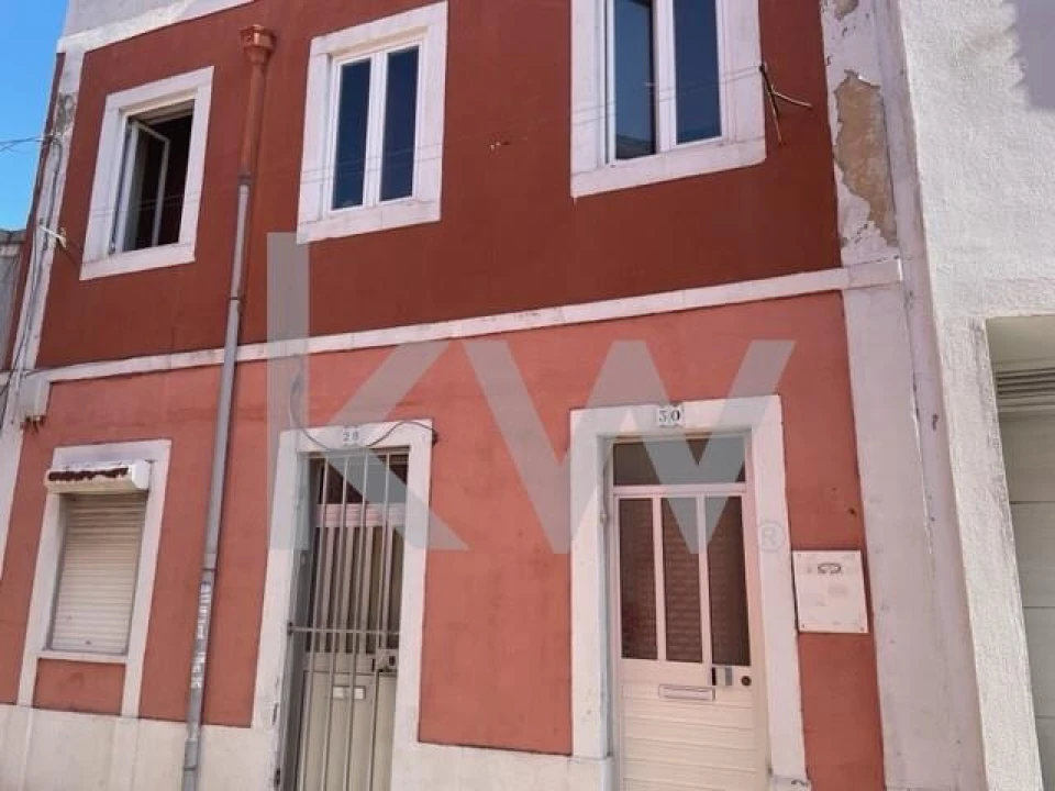 Prédio para Venda em Sacavém e Prior Velho Foto 3