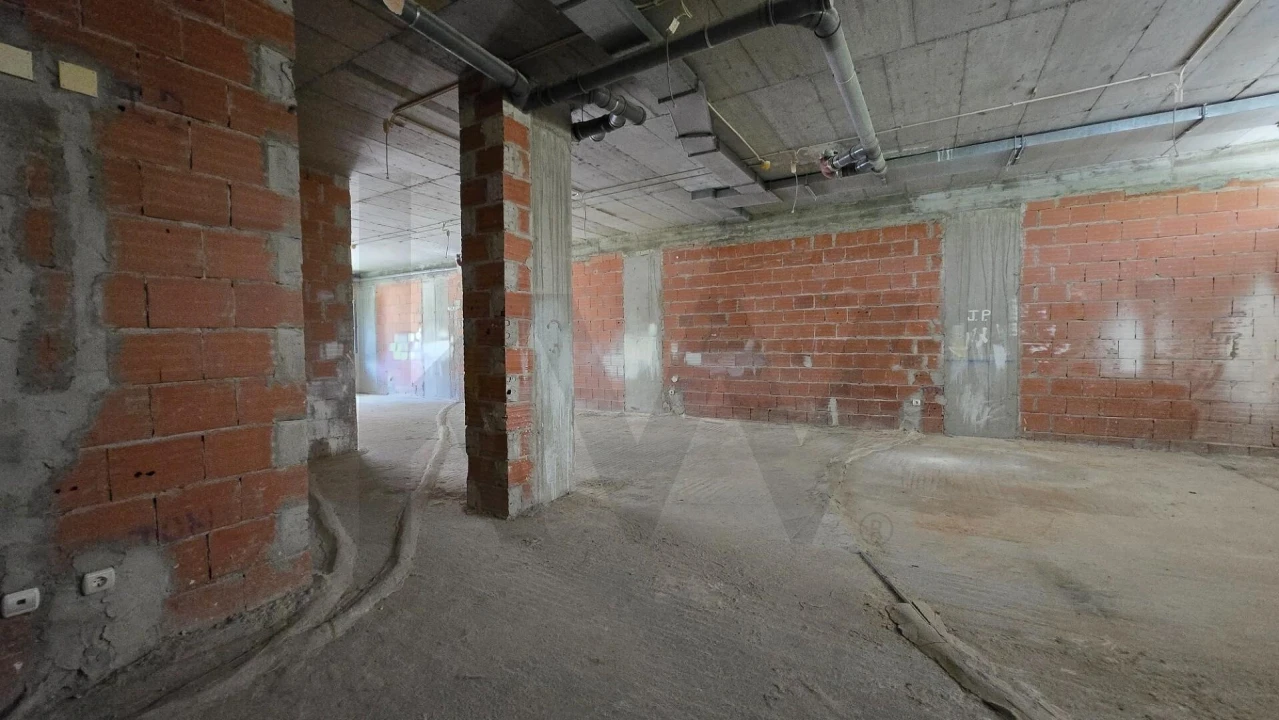 Loja para Venda em Algés, Linda-A-Velha e Cruz Quebrada-Dafundo Foto 7