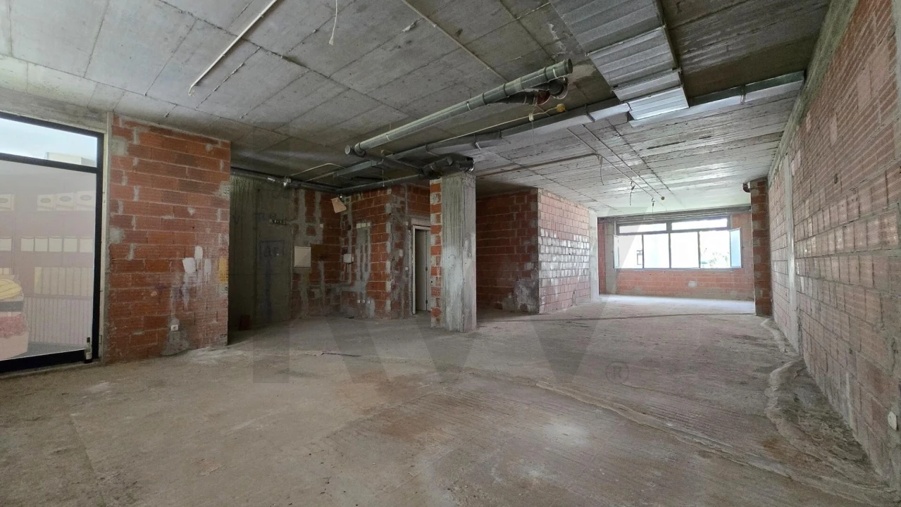 Loja para Venda em Algés, Linda-A-Velha e Cruz Quebrada-Dafundo Foto 9