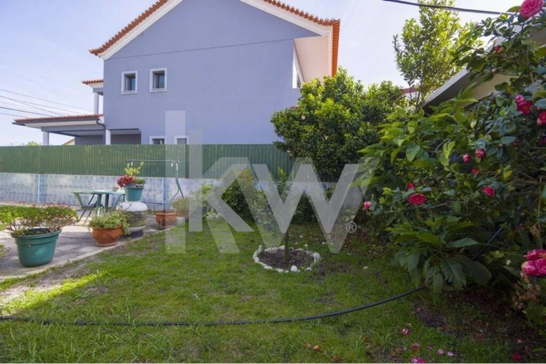 Moradia T6 para Venda em Fernao Ferro Foto 37