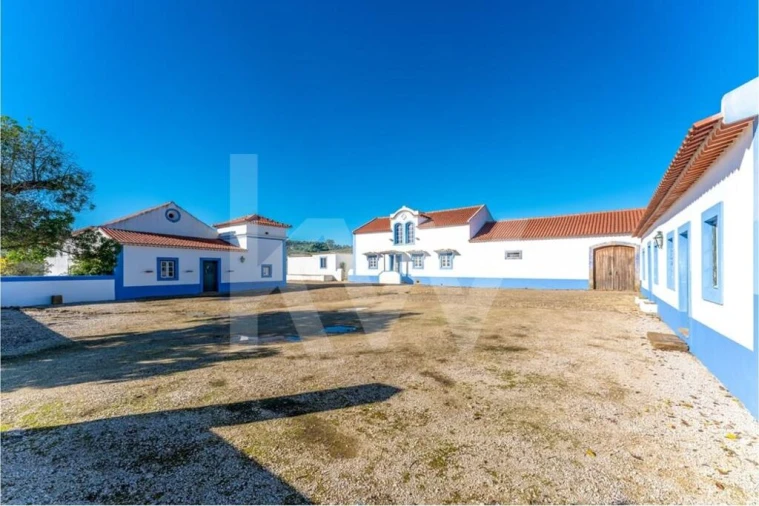 Quinta T10 para Venda em Castanheira do Ribatejo e Cachoeiras Foto 5