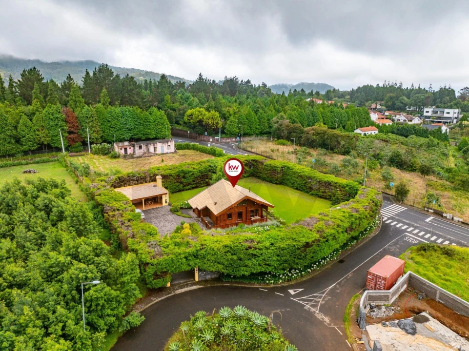 Moradia T3 para Venda em Santo Antonio da Serra Foto 77