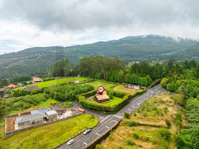Moradia T3 para Venda em Santo Antonio da Serra Foto 80