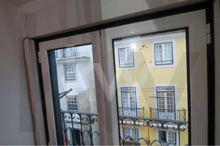 Prédio para Venda em Santa Maria Maior Foto 24