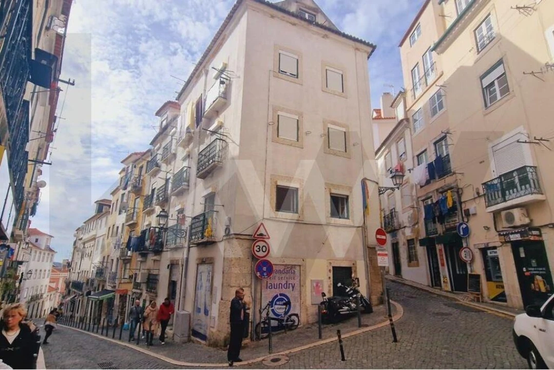 Prédio para Venda em Santa Maria Maior Foto 3