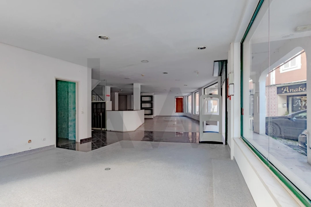 Loja para Venda em Alverca do Ribatejo e Sobralinho Foto 6