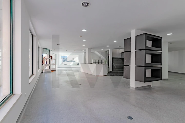 Loja para Venda em Alverca do Ribatejo e Sobralinho Foto 11