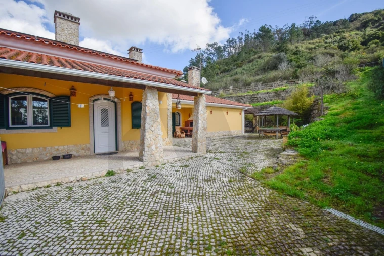 Quinta T4 para Venda em Sobral de Monte Agraço Foto 49