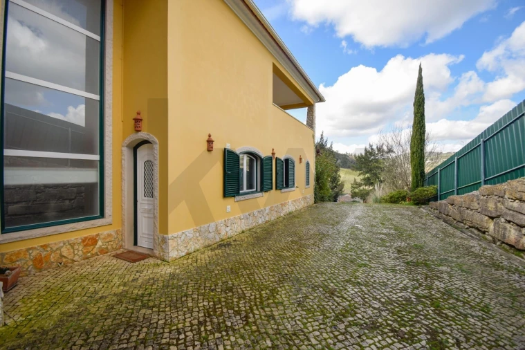 Quinta T4 para Venda em Sobral de Monte Agraço Foto 45