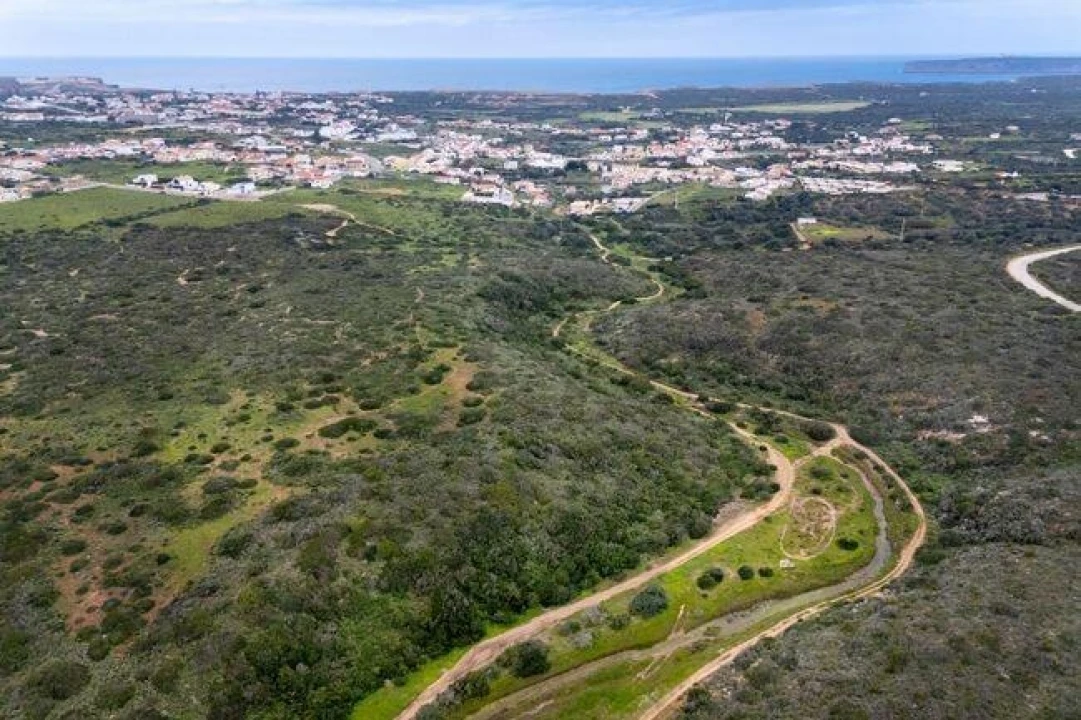 Terreno para Venda em Vila de Sagres Foto 6