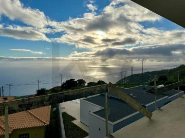 Moradia T3 para Venda em Arco da Calheta