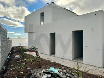 Moradia T3 para Venda em Arco da Calheta