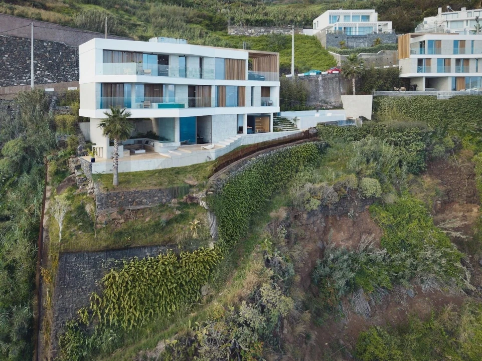 Moradia T3 para Venda em Arco da Calheta Foto 111