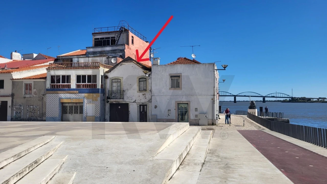 Prédio para Venda em Vila Franca de Xira Foto 12