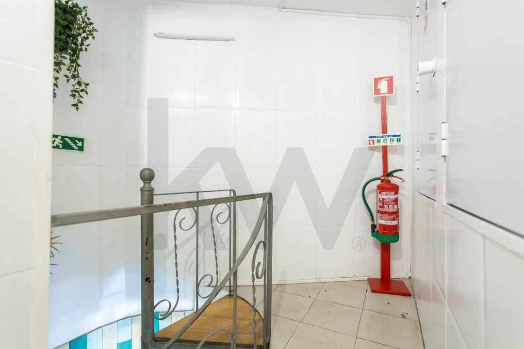 Negócio para Trespasse em Santo António Foto 19