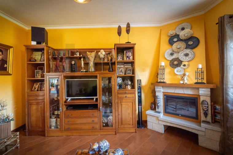 Moradia T3 para Venda em O. Azeméis, Riba-Ul, Ul, Macinhata Seixa, Madail Foto 38