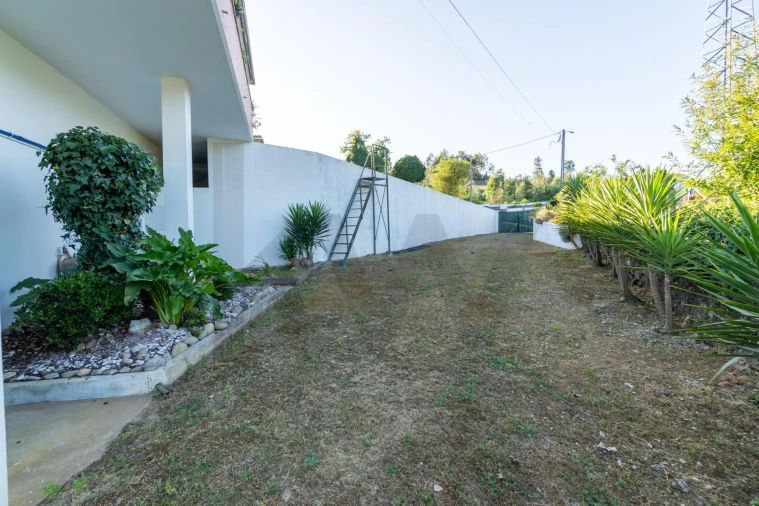 Moradia T3 para Venda em O. Azeméis, Riba-Ul, Ul, Macinhata Seixa, Madail Foto 53